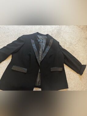 Tahari Luxe Black Women's Tailored Blazer Jacket - Sleek Satin Trim